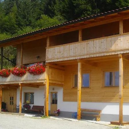 House In With Panoramic Views Semesterbostad Zell am Ziller