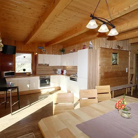 House In With Panoramic Views Semesterbostad Zell am Ziller