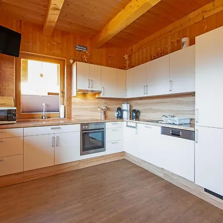 House In With Panoramic Views *