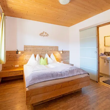 House In With Panoramic Views Zell am Ziller