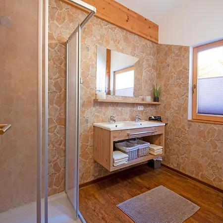 بيت للعطل House In With Panoramic Views